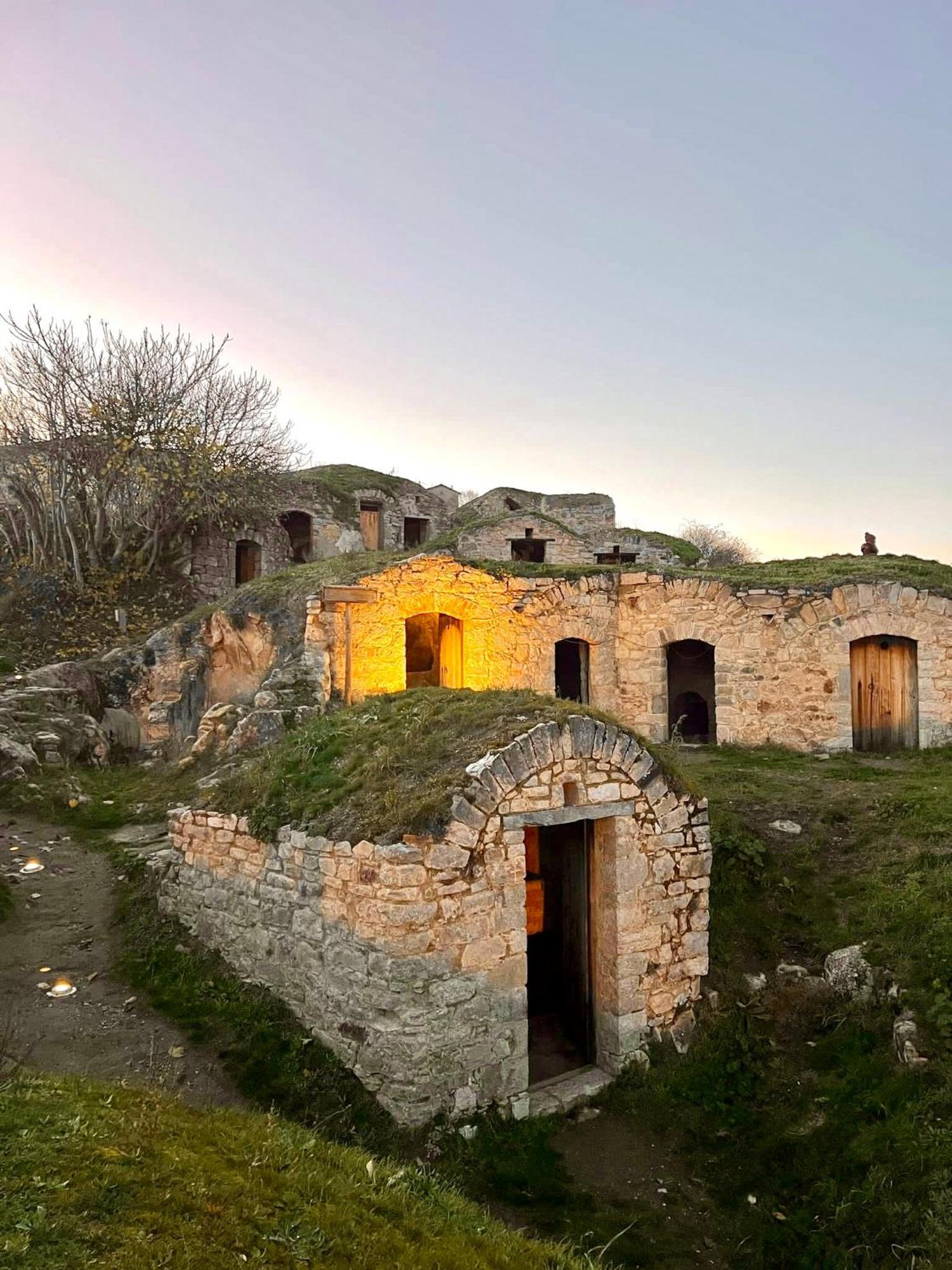 La Casa Dell'Artista Di Vittorio Vertone Pietragalla Экстерьер фото