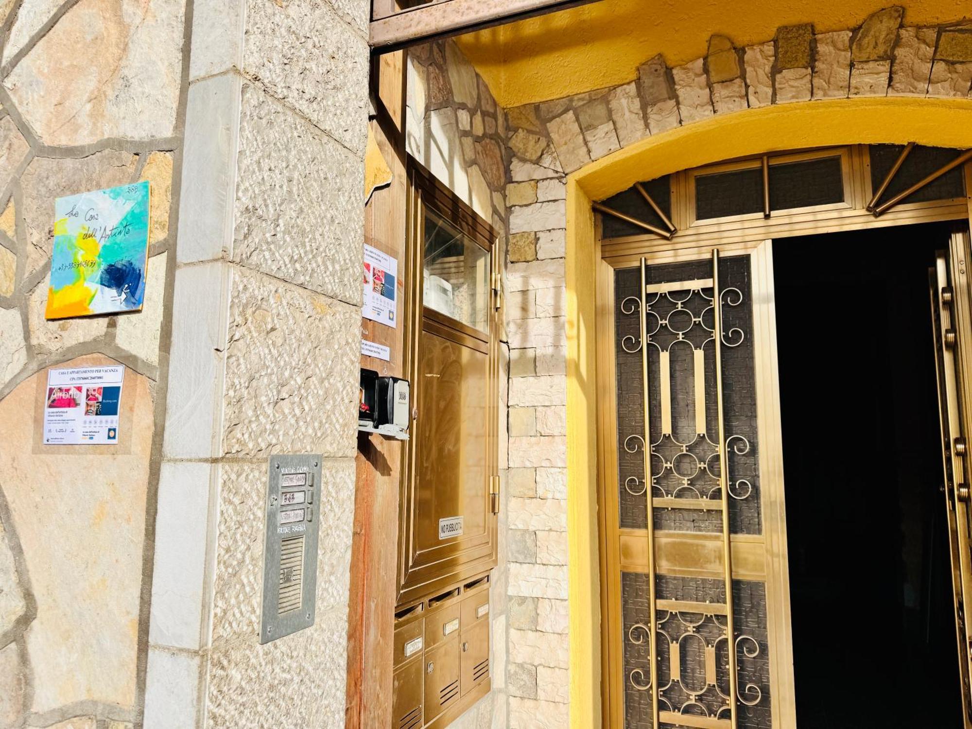 La Casa Dell'Artista Di Vittorio Vertone Pietragalla Экстерьер фото